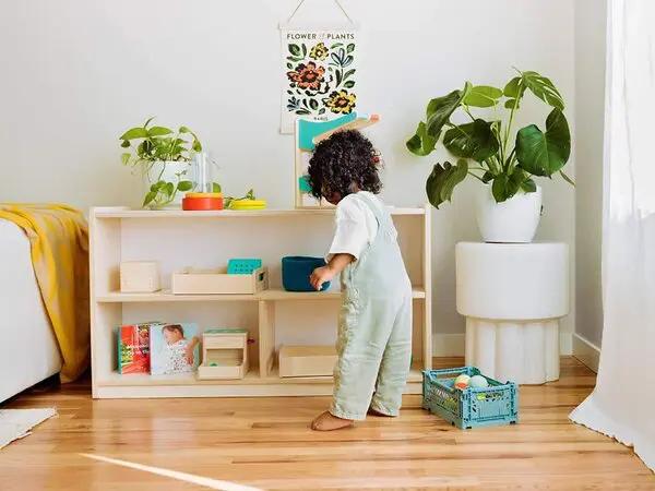 Lovevery The Montessori Playshelf 